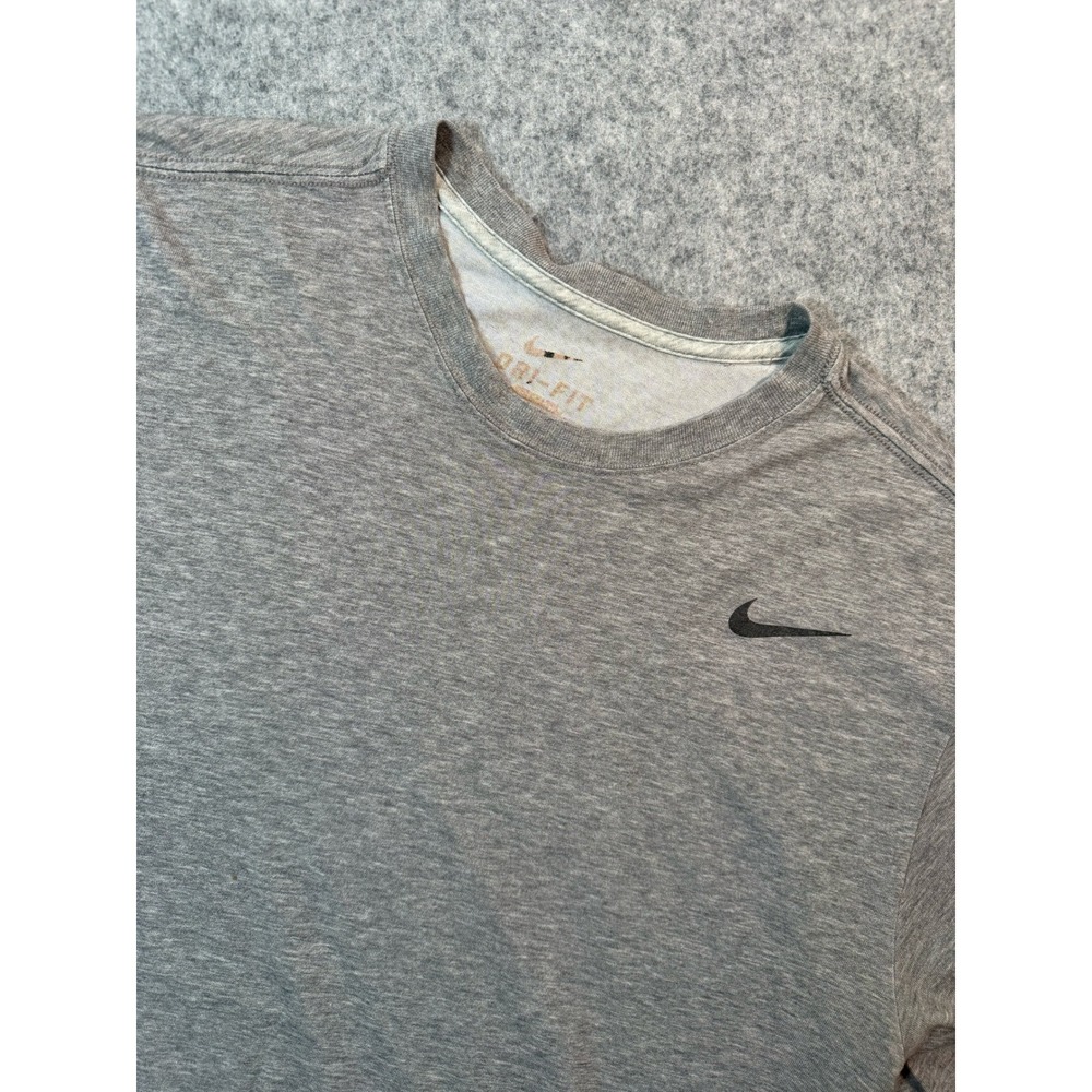 Nike Dri-FIT Mens Training T-Shirt Heather Grey Short Sleeve Swoosh Logo XL